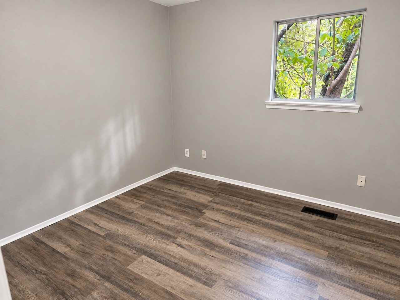 802 Forest Dale Ln #B - Photo 4 of 13