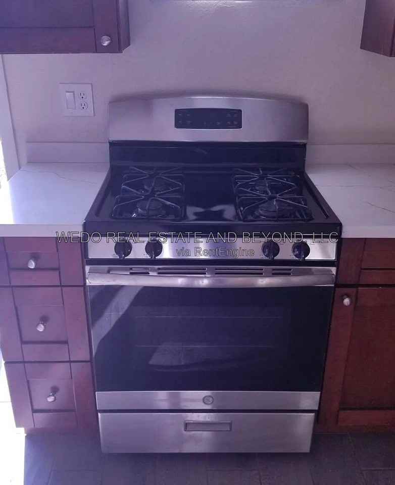 1229 E Mountain View Rd #A - Photo 7 of 8