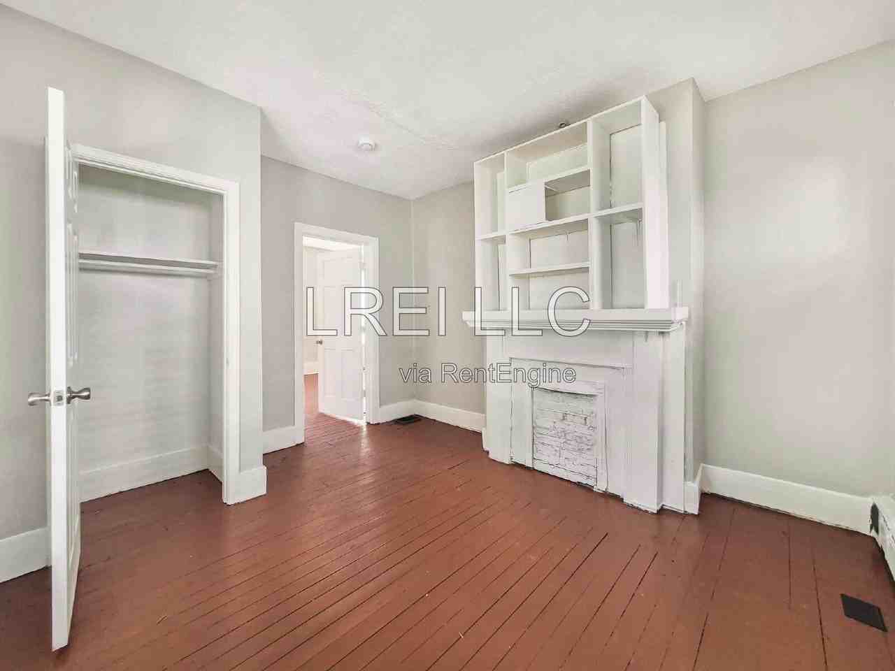 210 N 38th St - Photo 3 of 17