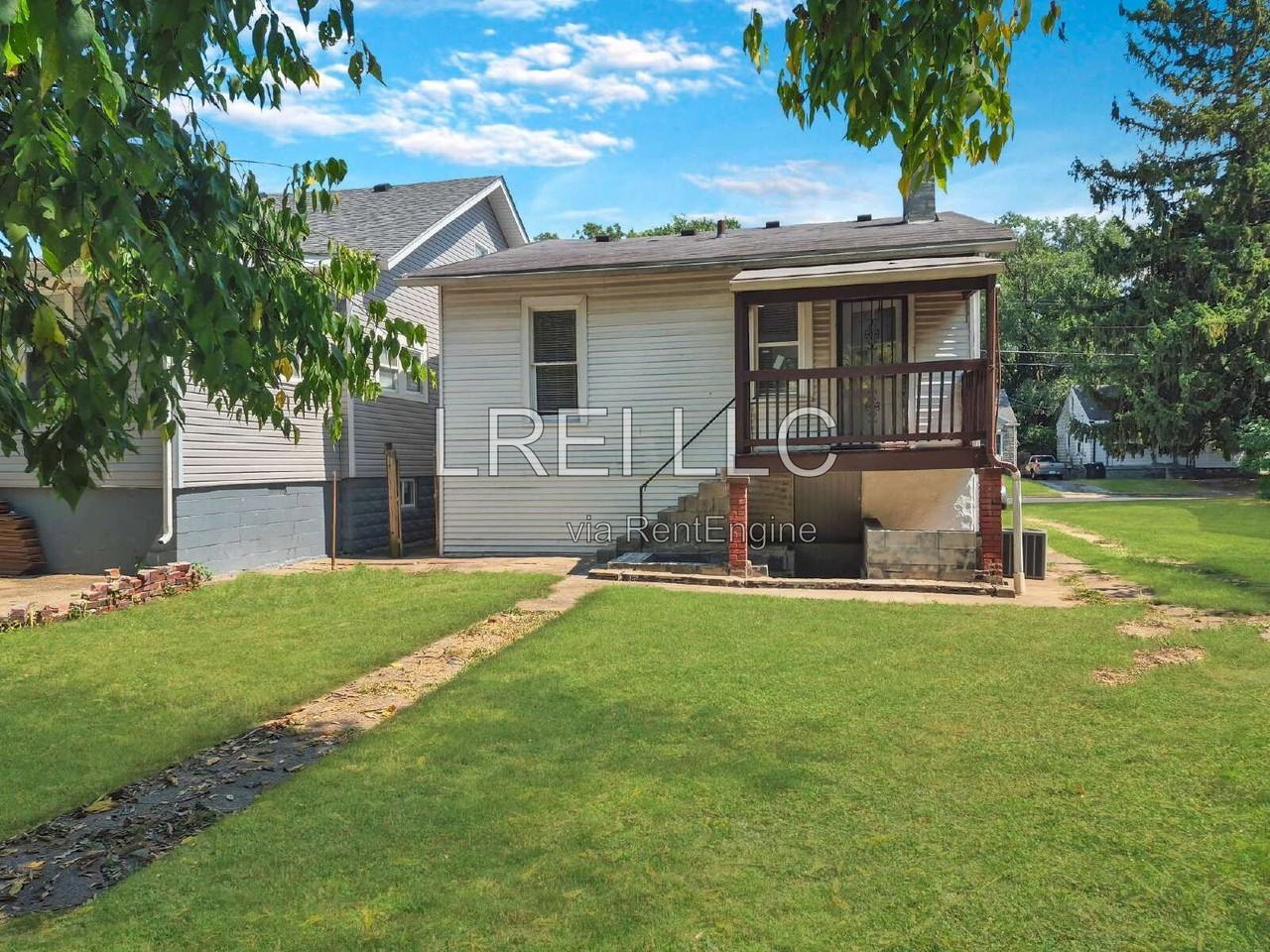 210 N 38th St - Photo 7 of 17
