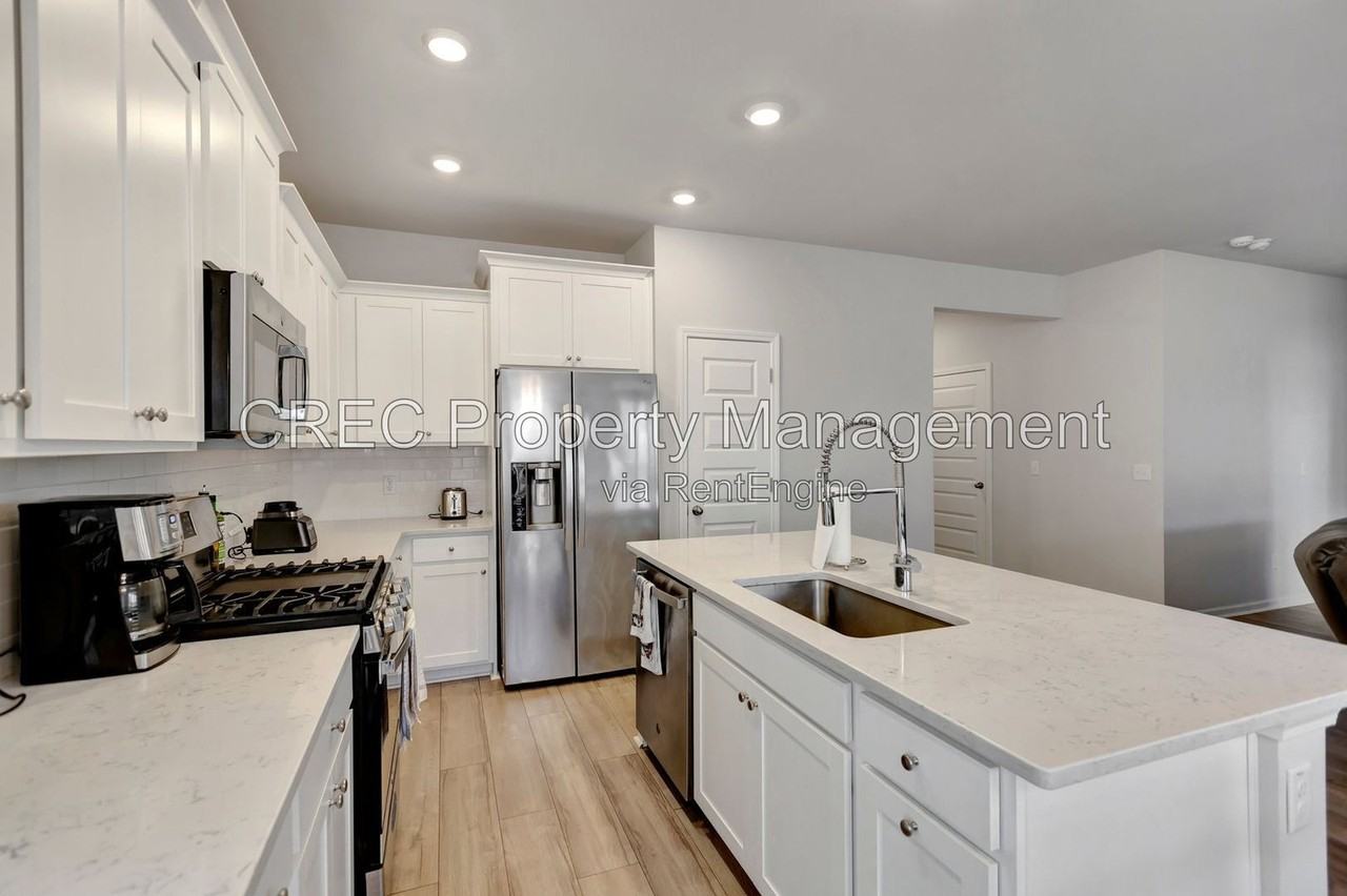 224 Camellia Bloom Dr - Photo 2 of 24