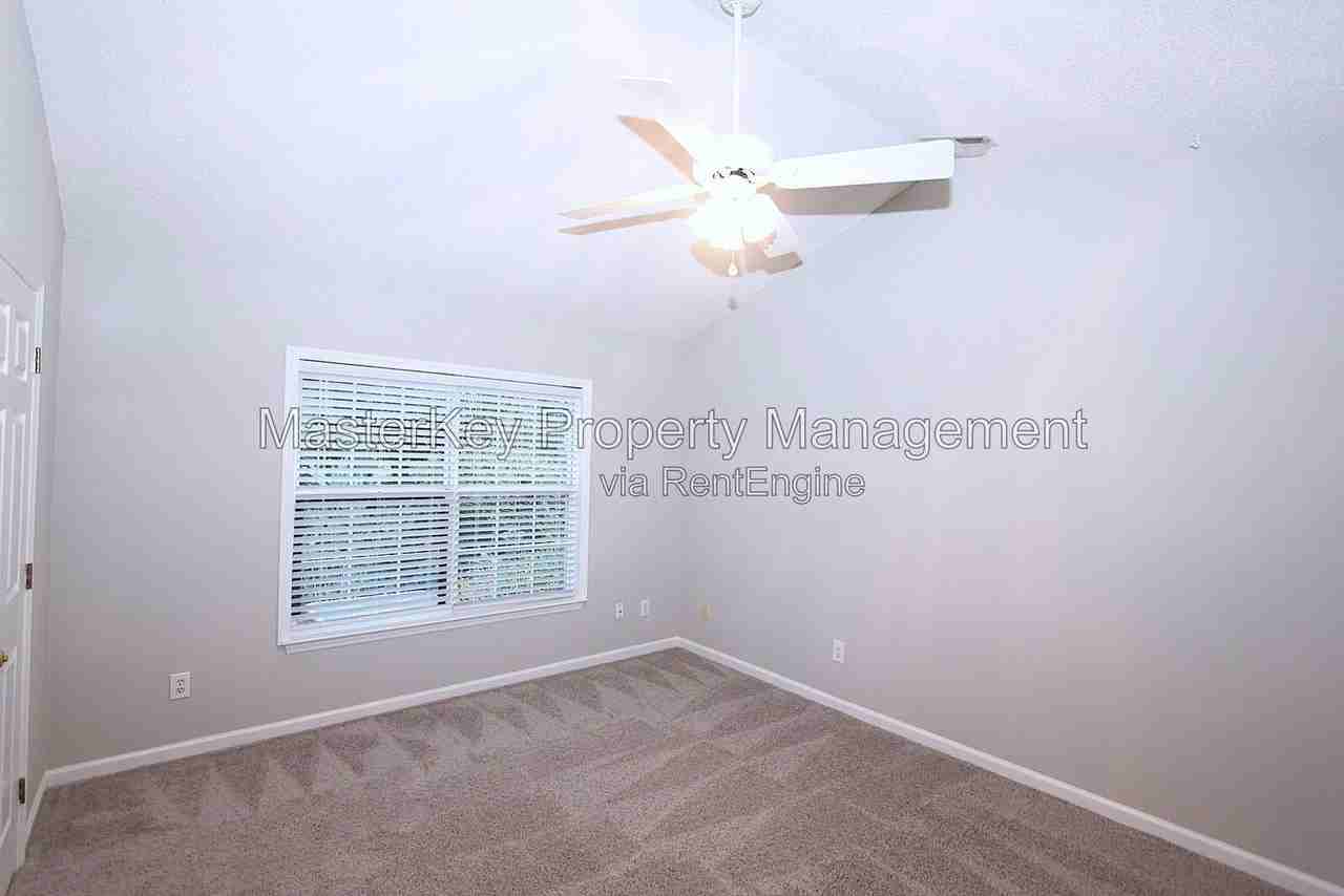 309 Hallwood Ct - Photo 7 of 16