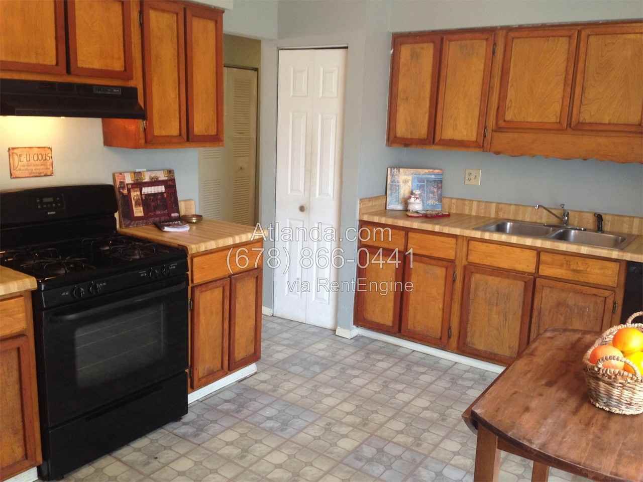 849 Hemingway Ct - Photo 2 of 4