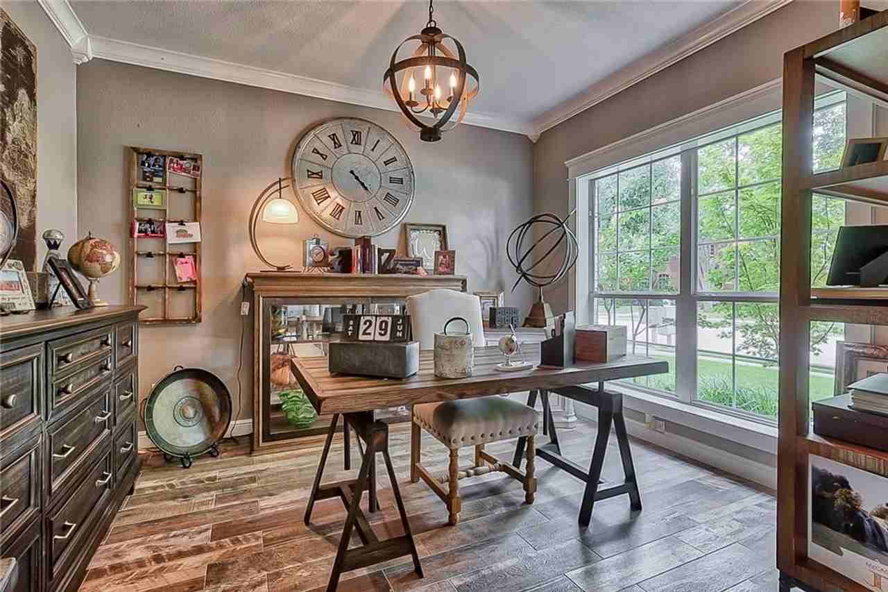 5829 Sycamore Bend Ln - Photo 3 of 22