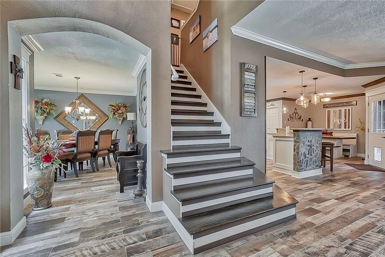 5829 Sycamore Bend Ln - Photo 4 of 22