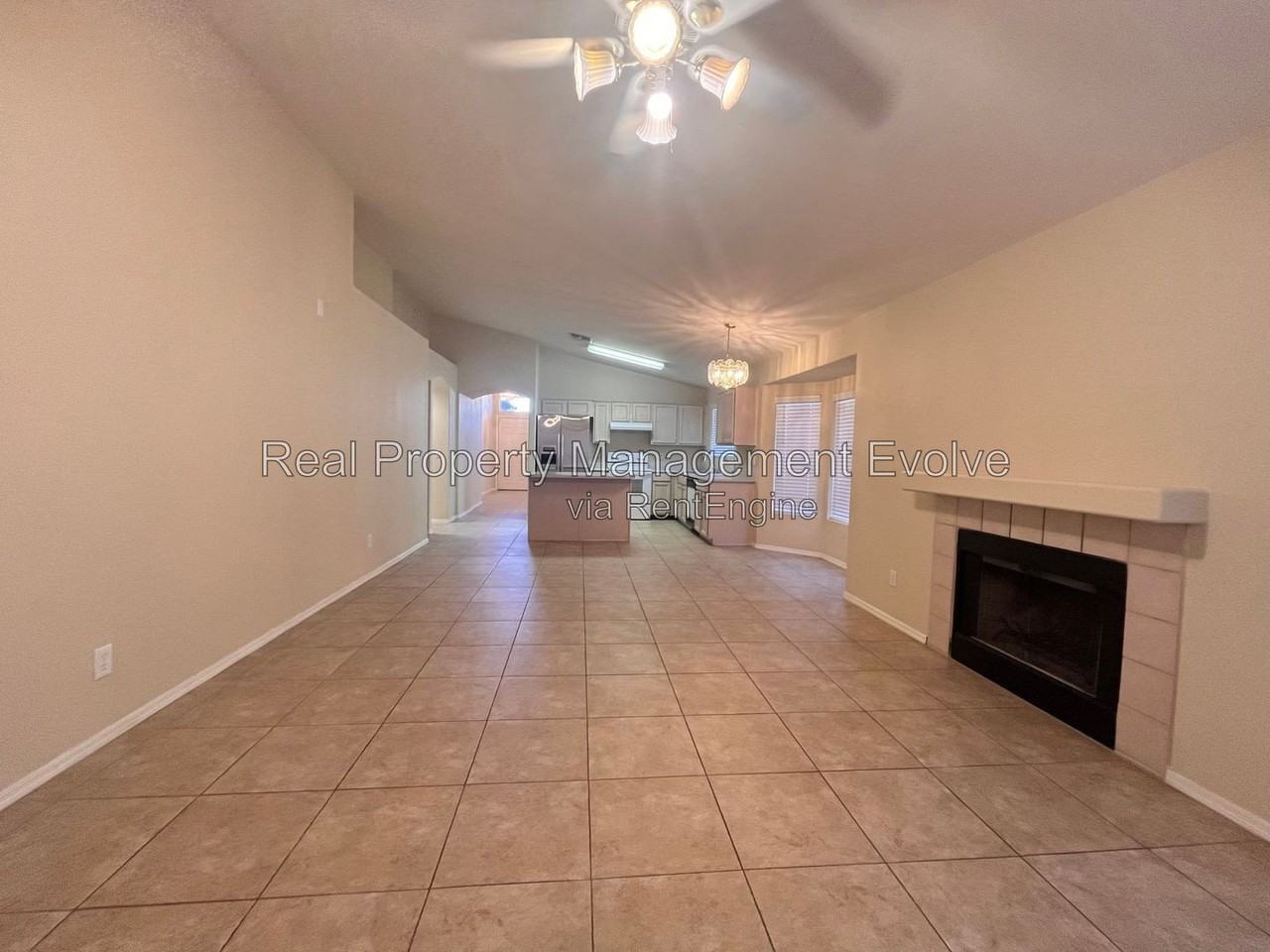 2335 E Aire Libre Ave - Photo 7 of 18