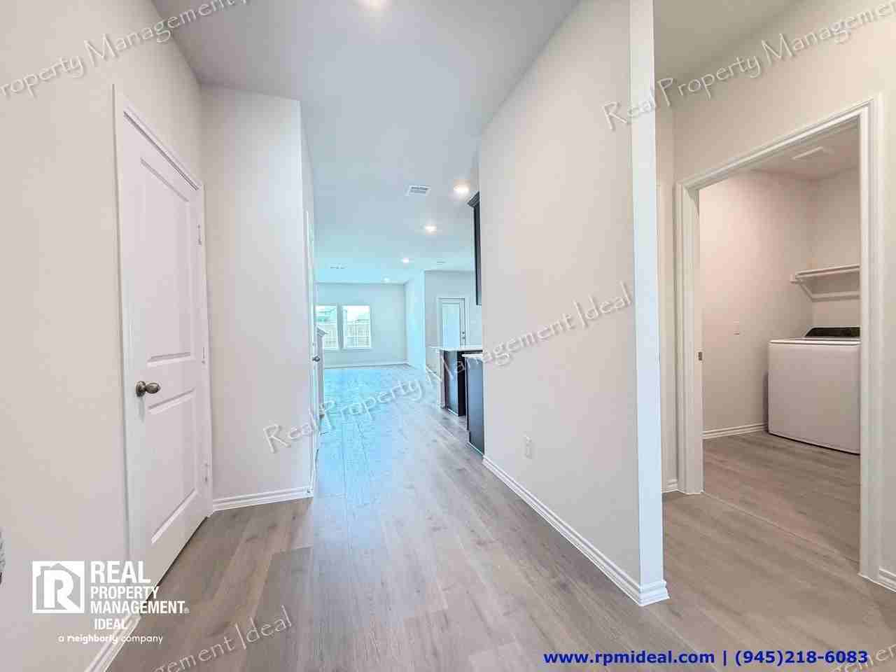 621 Dunhill Road - Photo 3 of 28