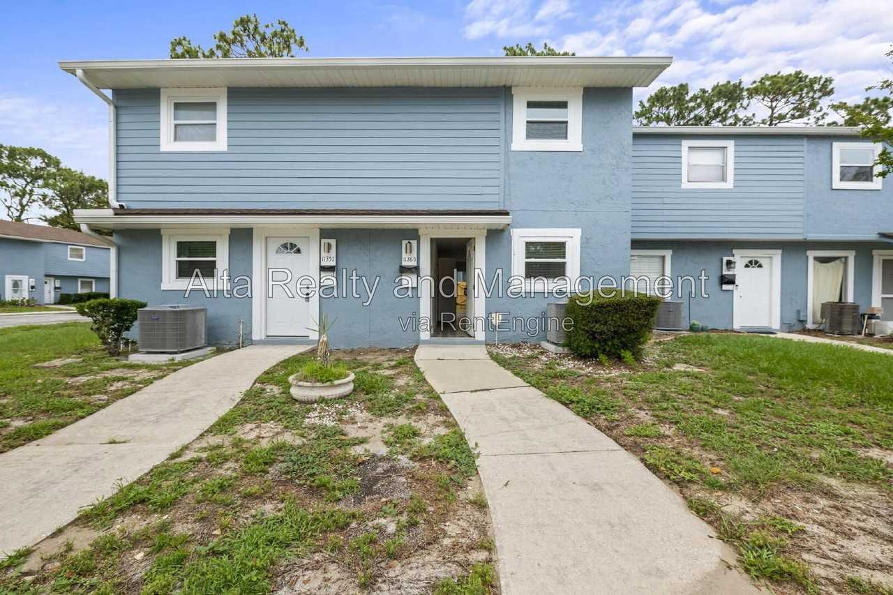 11359 Bedford Oaks Dr - Photo 2 of 50