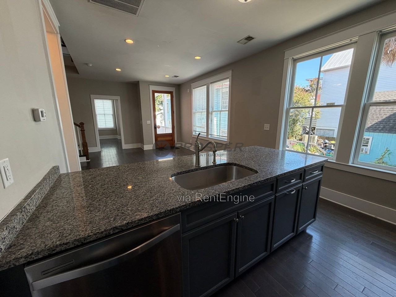 111 America St #B - Photo 3 of 24