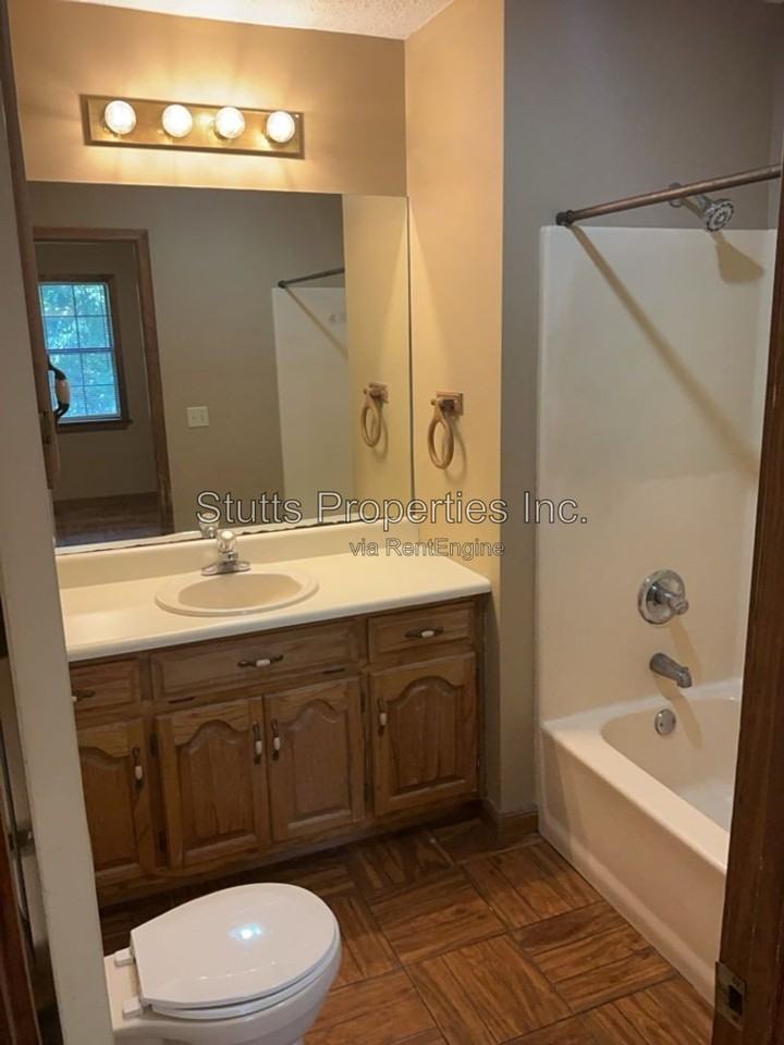 4305 Old Memphis Pike #C - Photo 6 of 12