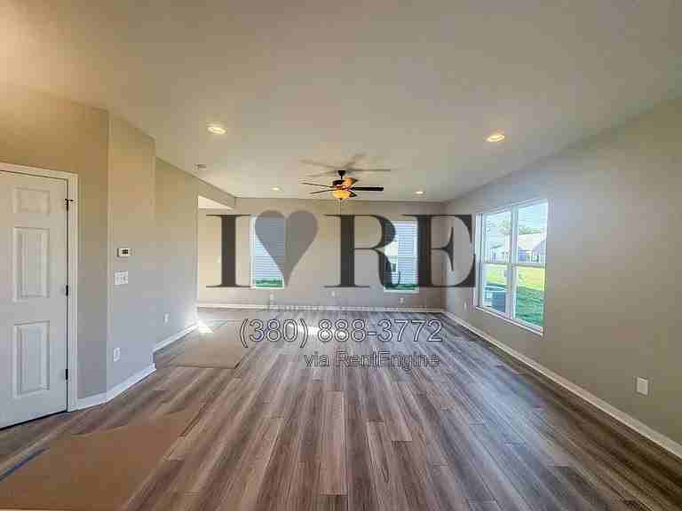 5478 Valleydale Rd - Photo 3 of 13