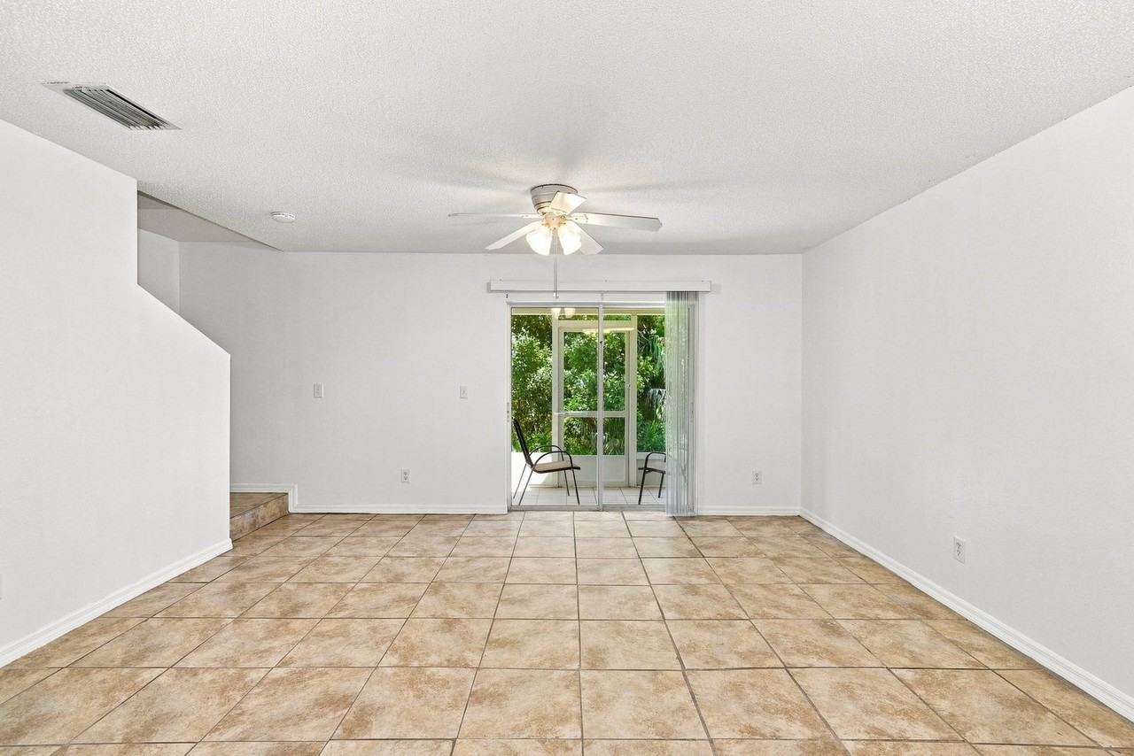 4147 Winding River Way - Photo 7 of 27
