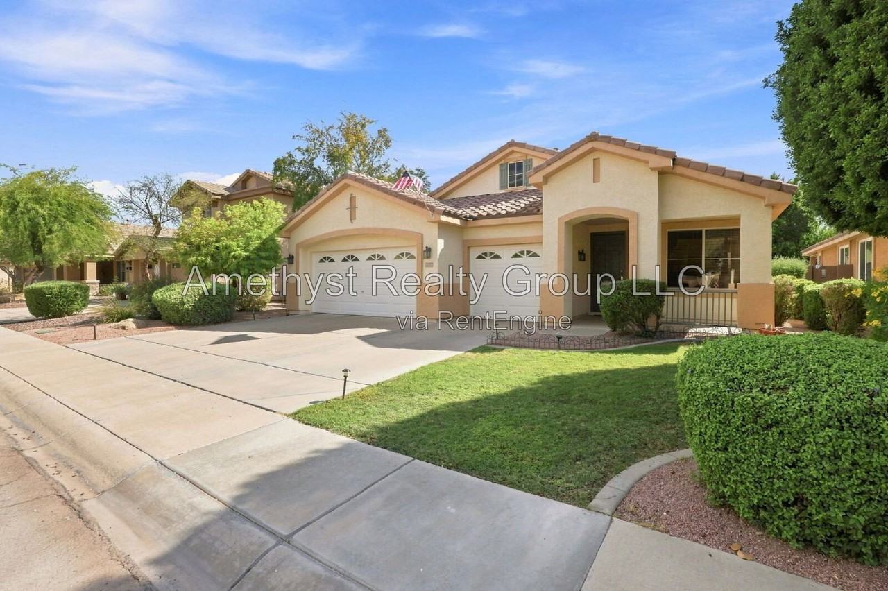 7027 W Potter Dr - Photo 3 of 43