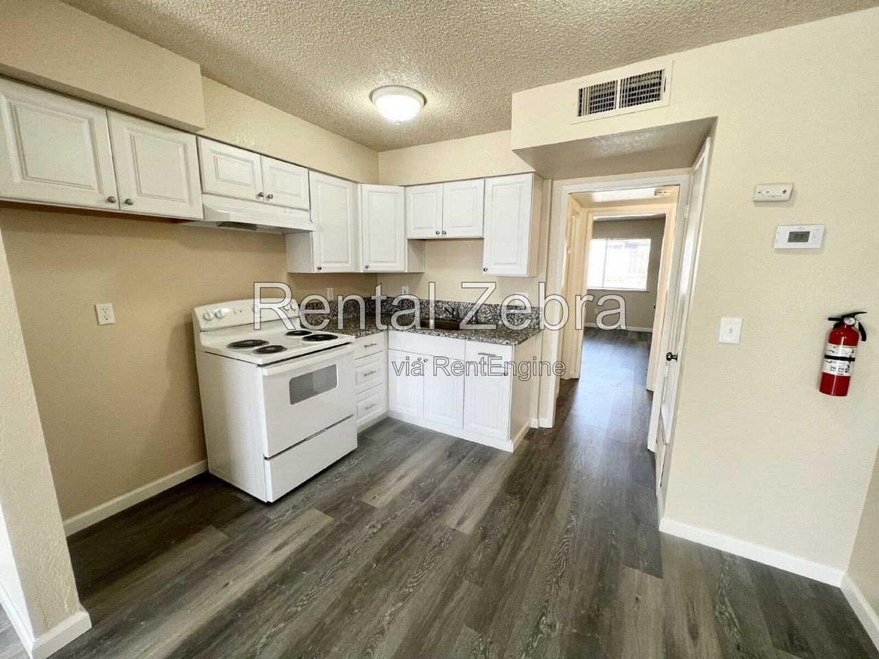 1173 Kelso St - Photo 5 of 15