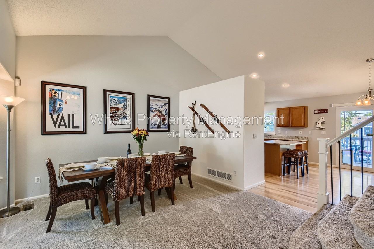 9948 Deer Creek Ln - Photo 7 of 34