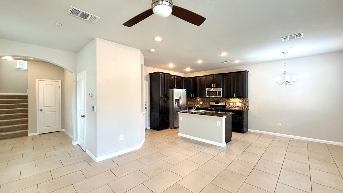 1001 Zodiac Ln #38 - Photo 4 of 18