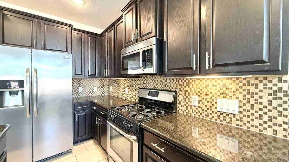 1001 Zodiac Ln #38 - Photo 6 of 18