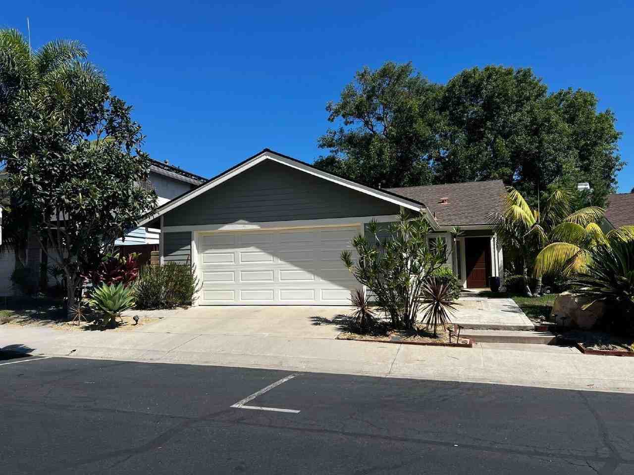 966 Sheffield Dr - Photo 2 of 50