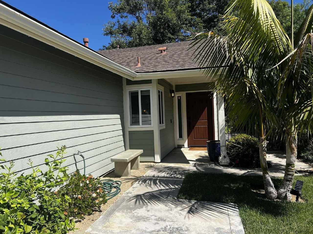 966 Sheffield Dr - Photo 3 of 50
