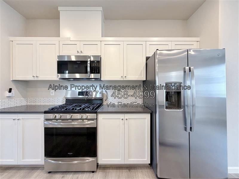 14229 Sw 169th Ave - Photo 7 of 27