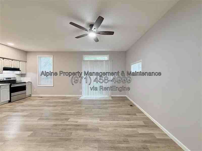 3925 Sw Pinewood Way - Photo 3 of 31