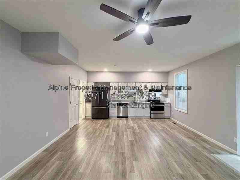3925 Sw Pinewood Way - Photo 4 of 31