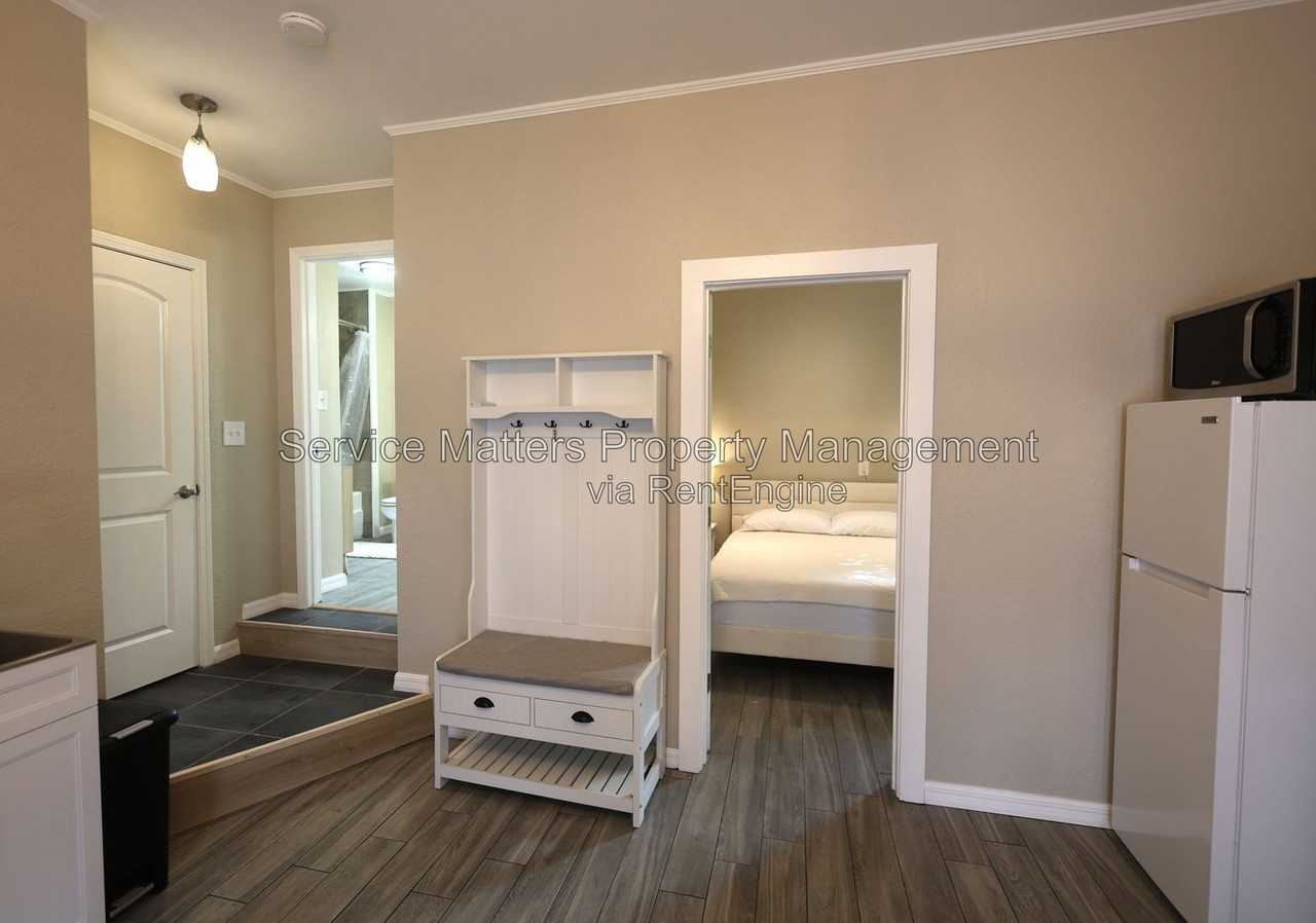8184 Excelsior Dr - Photo 4 of 19