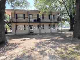 1976 Goldbrier Ln - Photo 1 of 1