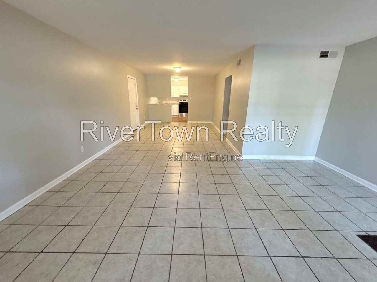 1976 Goldbrier Ln - Photo 4 of 31