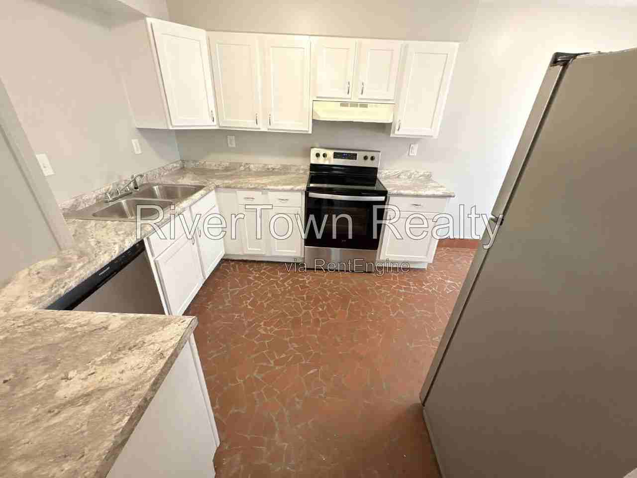 1976 Goldbrier Ln - Photo 6 of 31