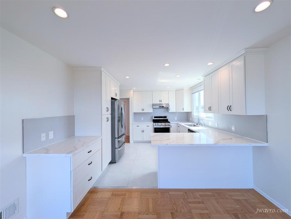 Lake Forest Court & Oak Park Drive - Photo 5 of 24
