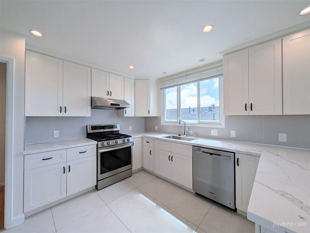 Lake Forest Court & Oak Park Drive - Photo 6 of 24