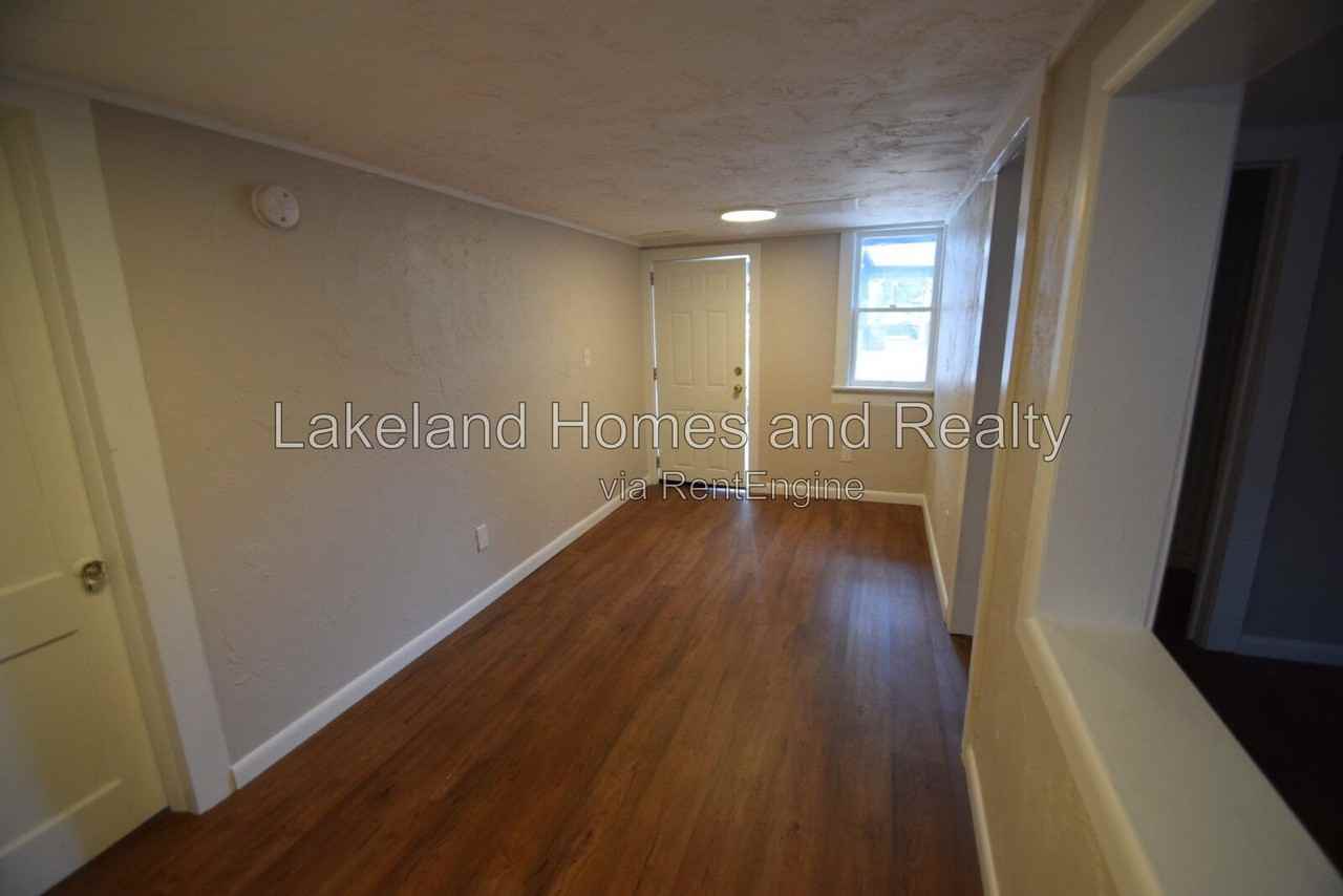 906 1/2 Vistabula St #1 - Photo 7 of 15