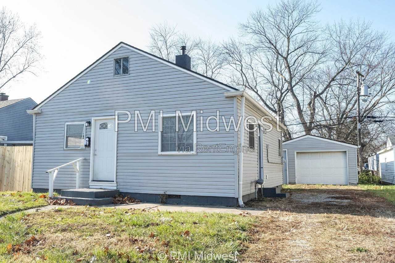 2318 Groff Ave - Photo 2 of 19
