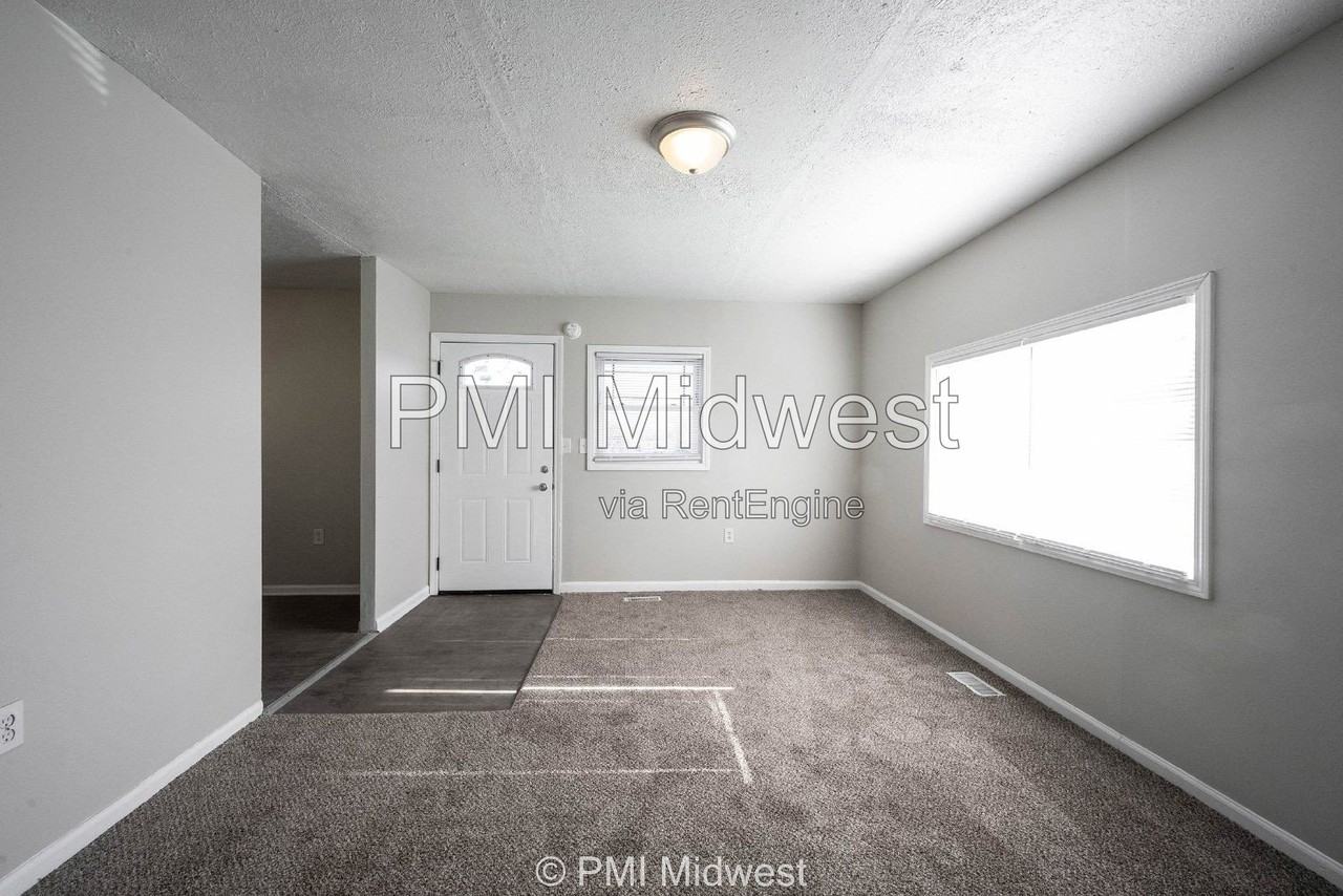 2318 Groff Ave - Photo 3 of 19