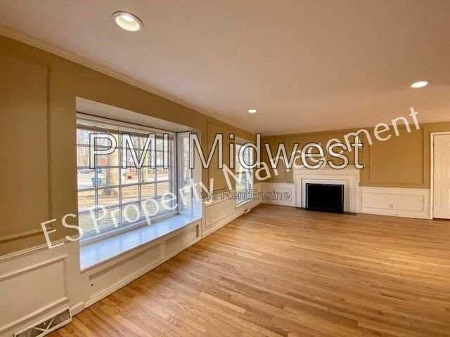 3353 W 42nd St - Photo 4 of 28