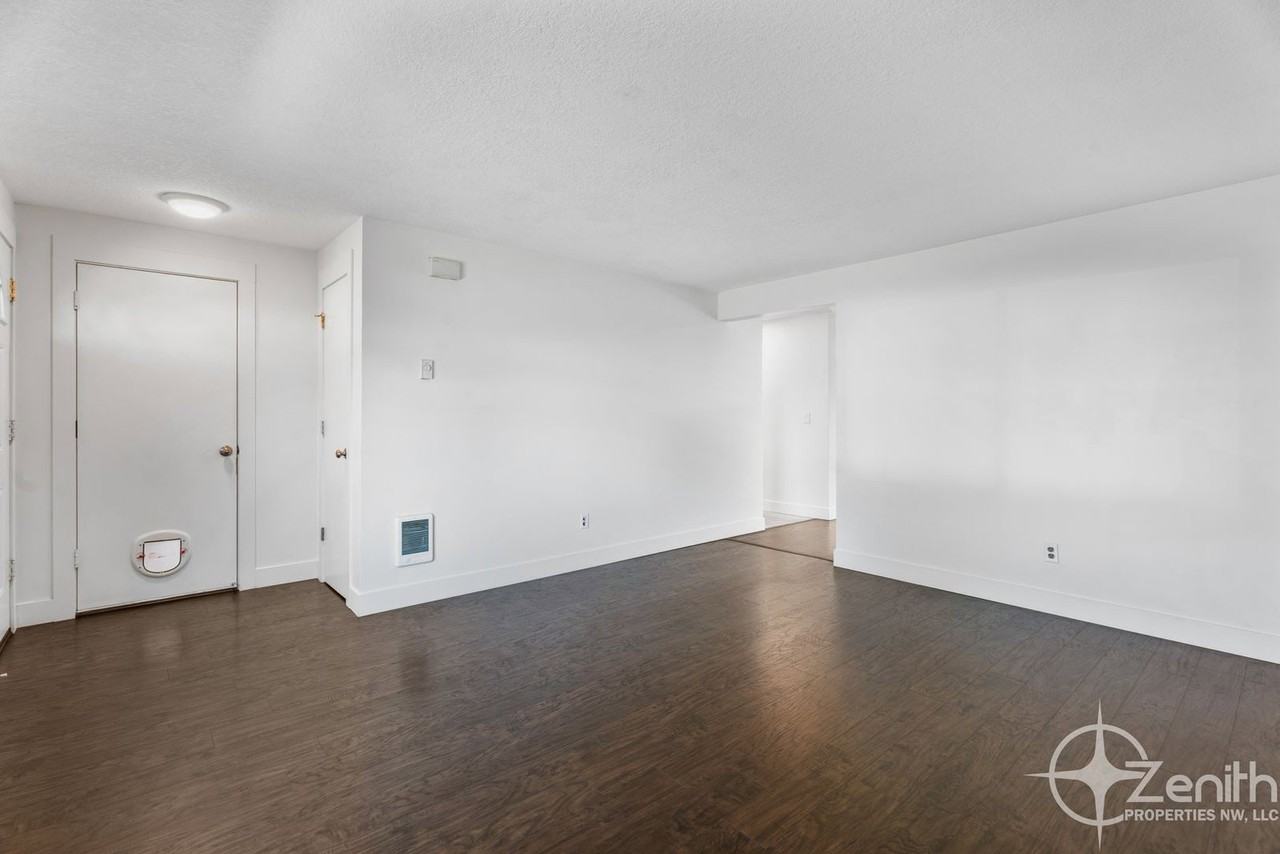 16909 Ne 19th St - Photo 6 of 34