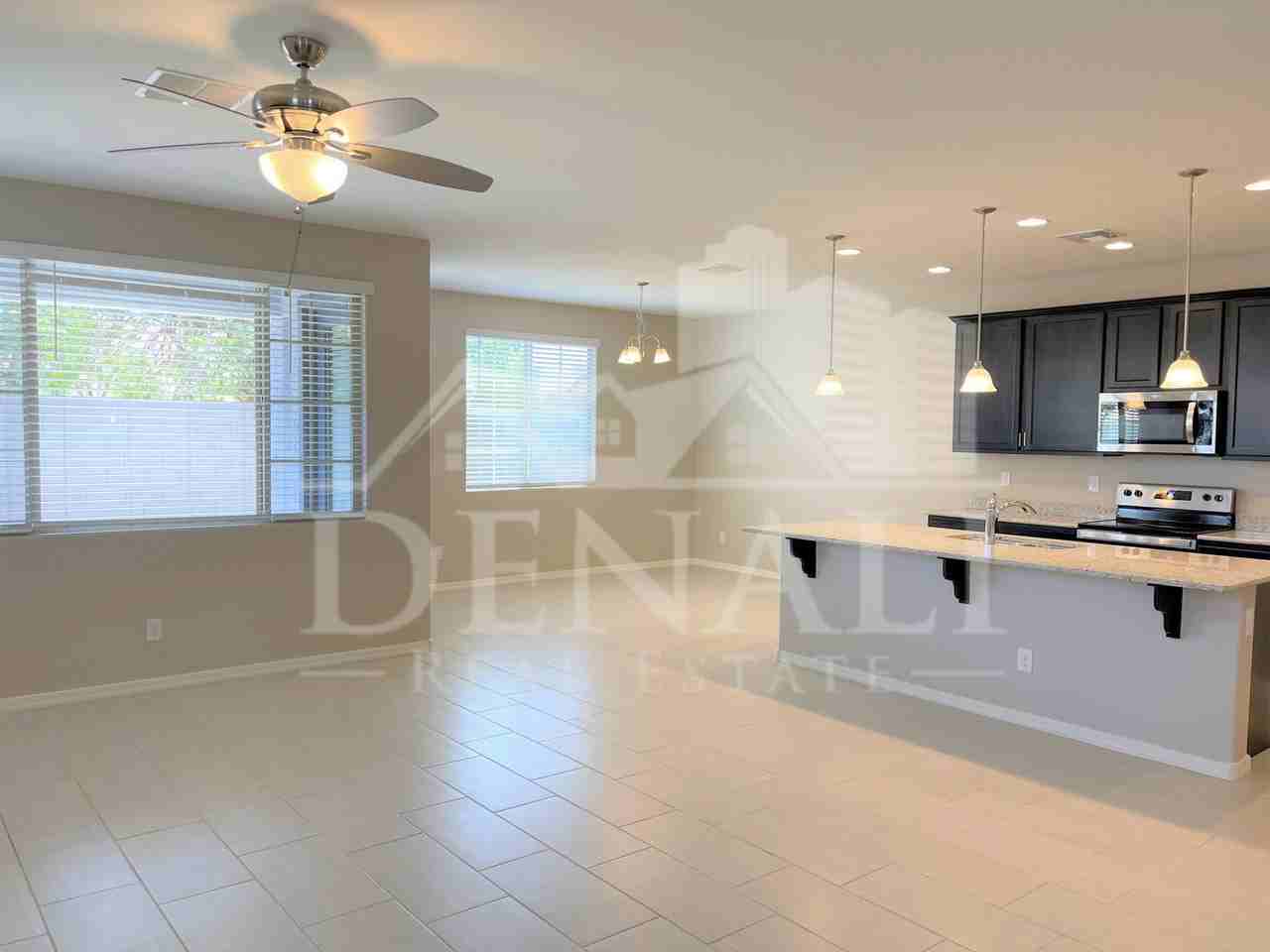 905 S Canal Dr #1 - Photo 3 of 21