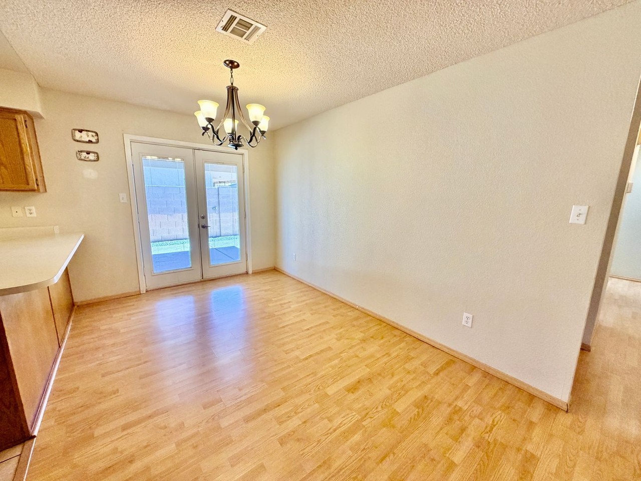 2783 W 29th Ln - Photo 4 of 33