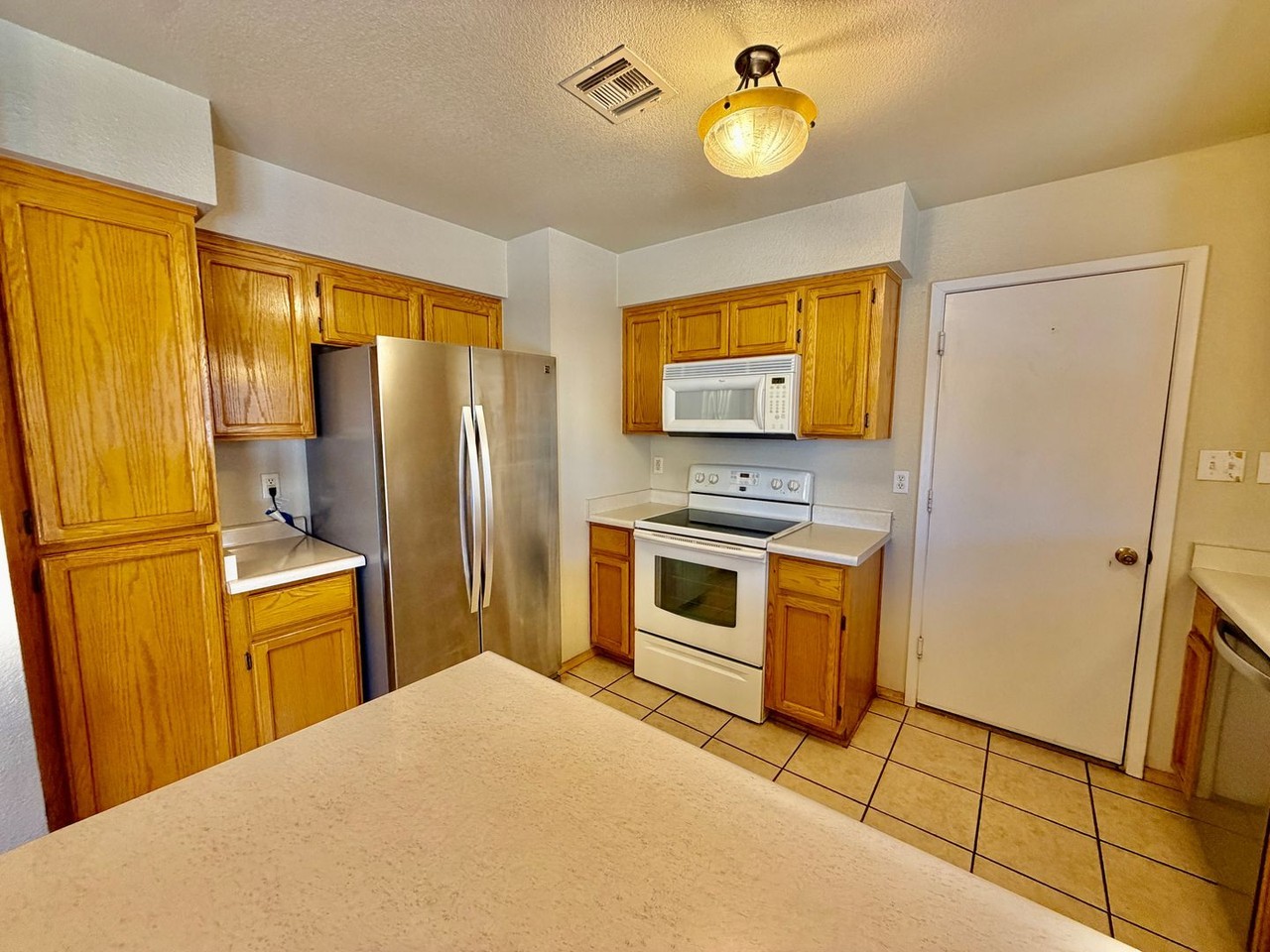 2783 W 29th Ln - Photo 7 of 33