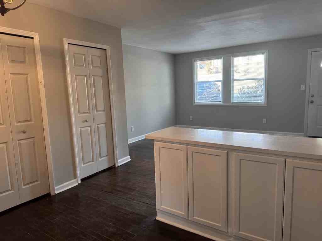 398 Cologne Dr Se - Photo 6 of 20