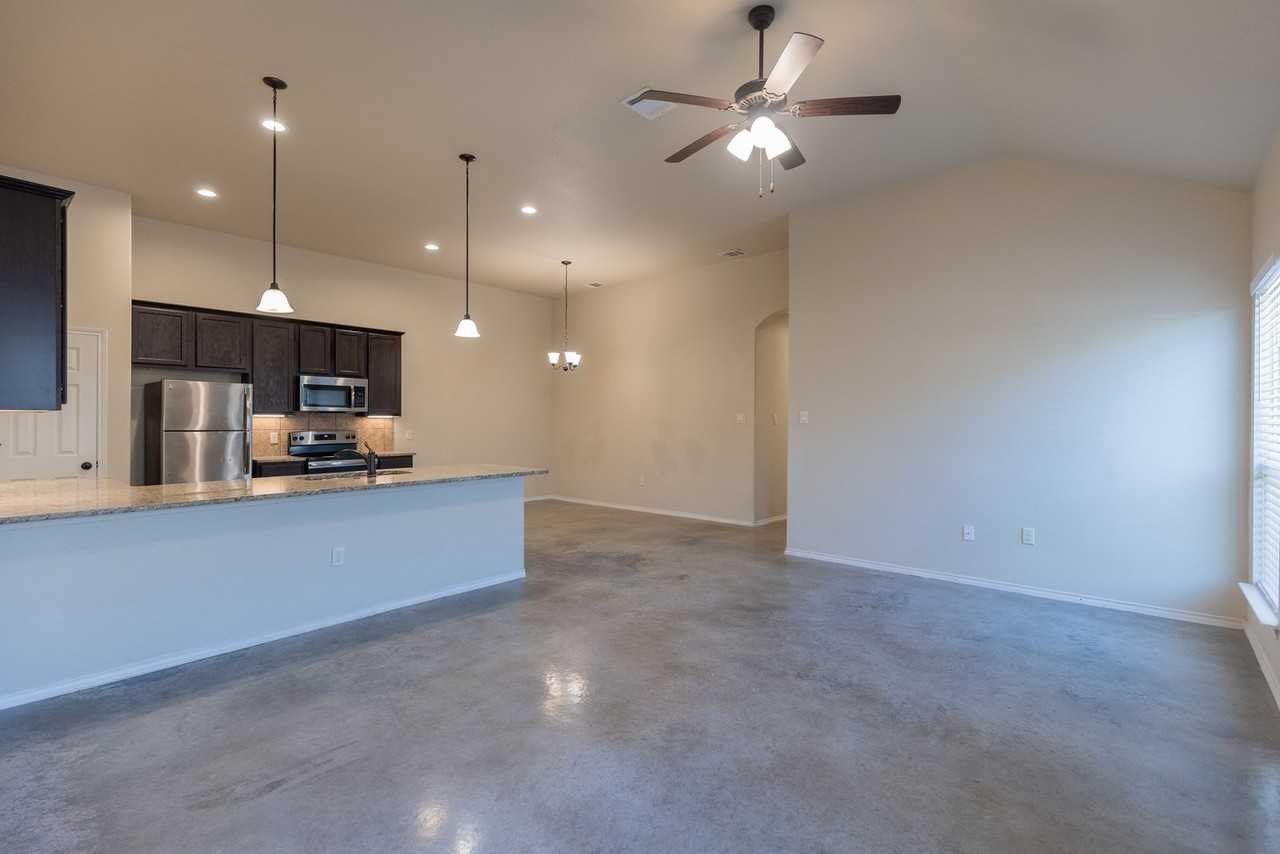 271B Joanne Loop - Photo 4 of 28