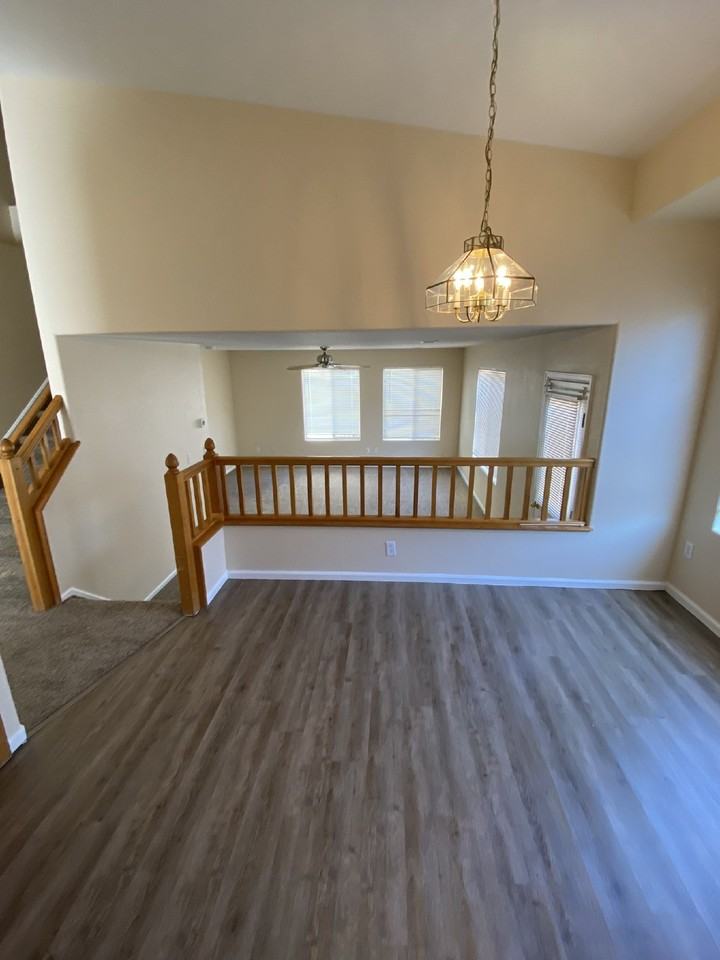 21779 Silver Meadow Ln - Photo 7 of 28