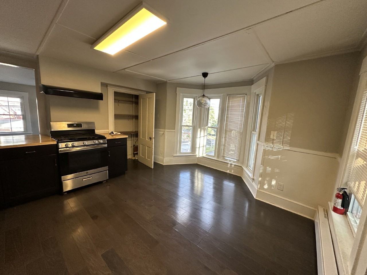 55B River St - Photo 3 of 20