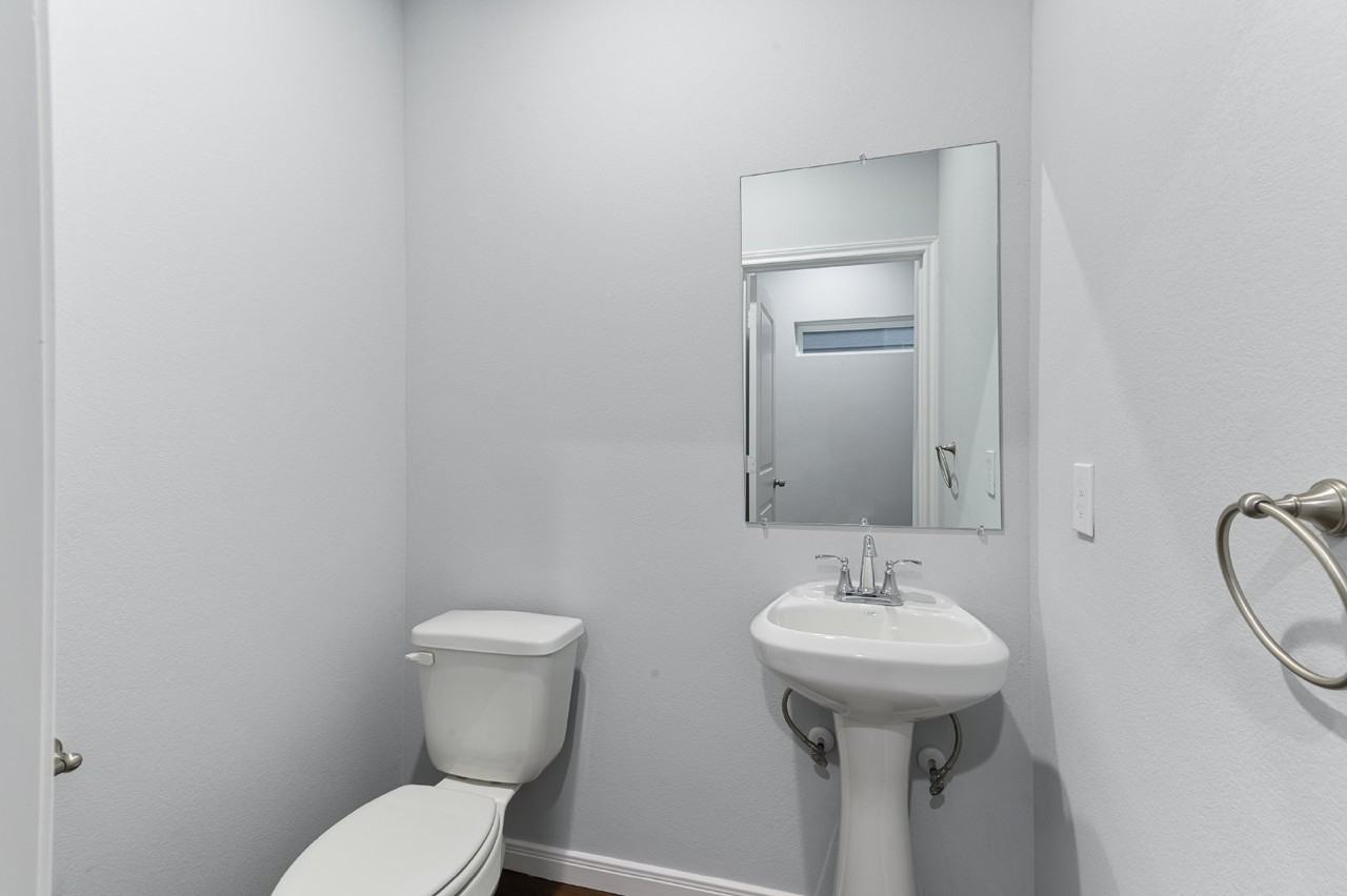 4919 Paradigm Ln - Photo 2 of 18