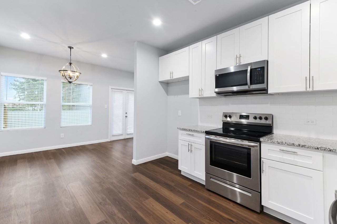 4919 Paradigm Ln - Photo 4 of 18
