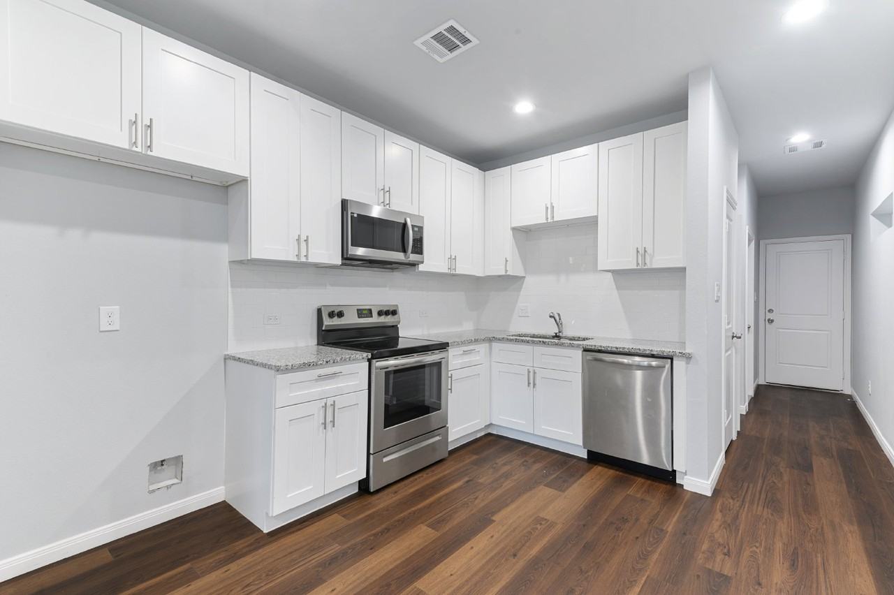 4919 Paradigm Ln - Photo 5 of 18