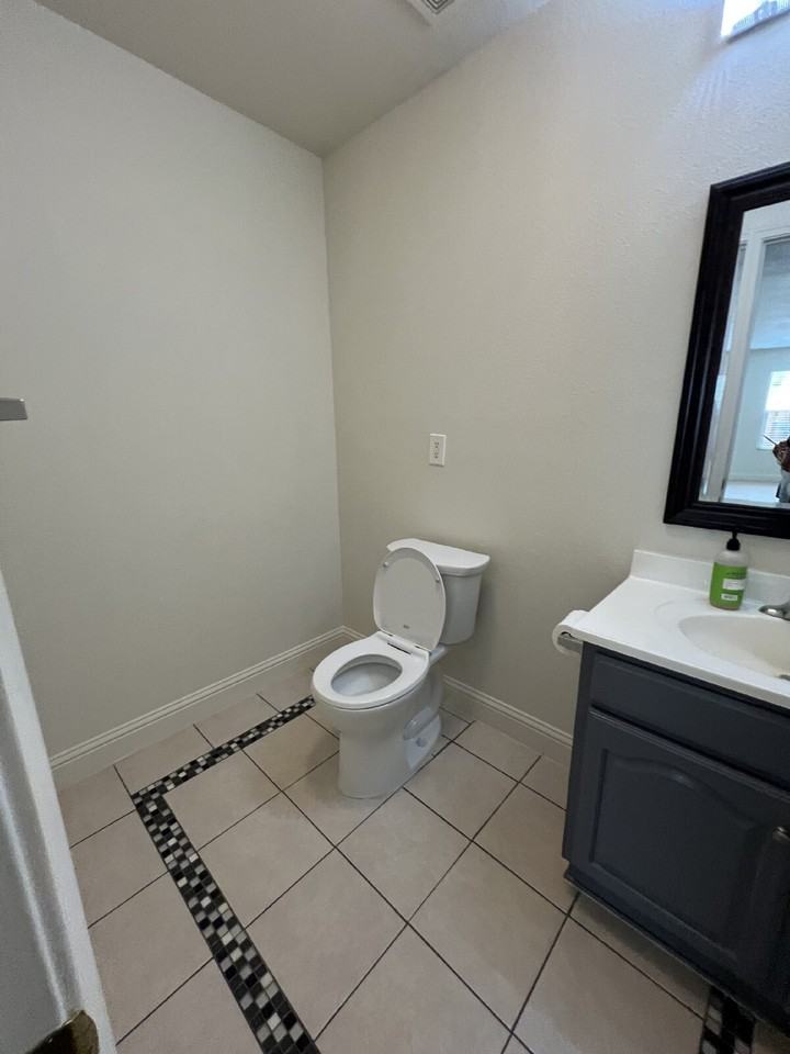 197 Citadel Ct - Photo 7 of 20