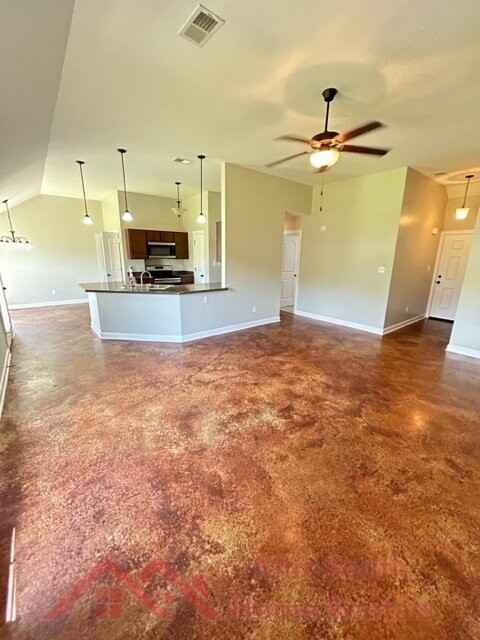 8894 Smith Ranch Dr - Photo 6 of 31