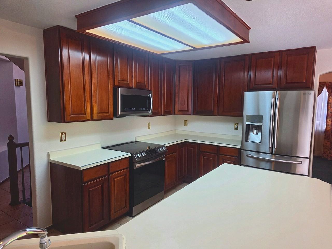 8842 W Ida Pl - Photo 7 of 35